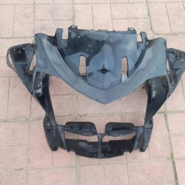 Пластик передний 2006 год