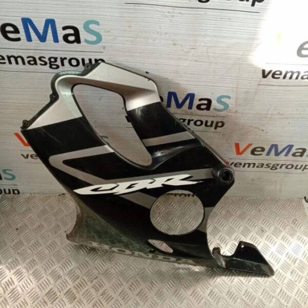 Пластик боковой левый