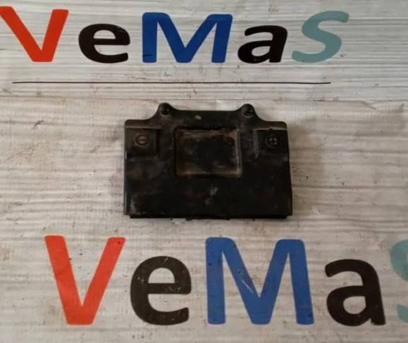 Крышка аккумулятора