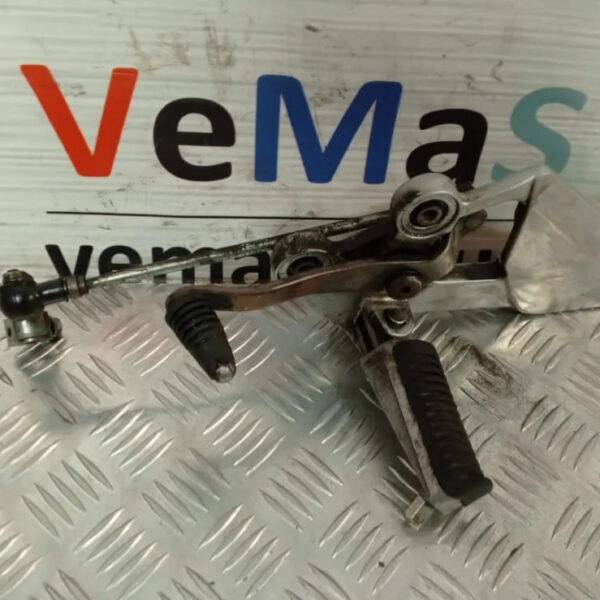 Подножка передняя левая 2004-2007 гг.