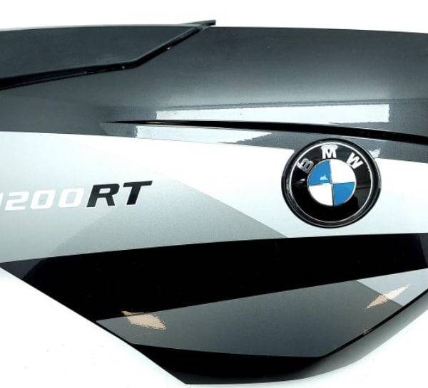 Правый верхний боковой обтекатель 2010 год