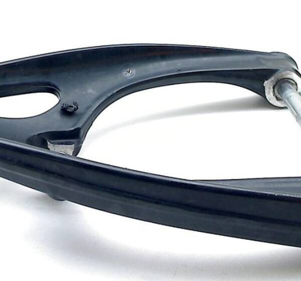 Траверса передней вилки 2013 год