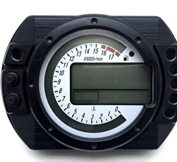Приборная панель 2004 год