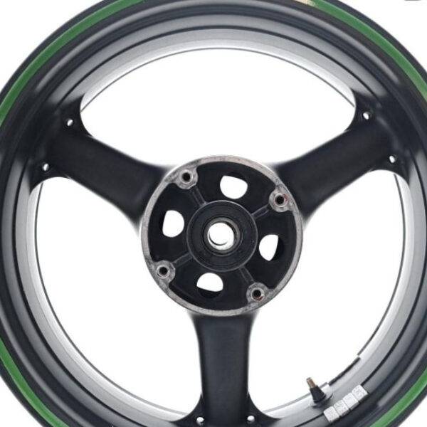 Заднее колесо 2004 год