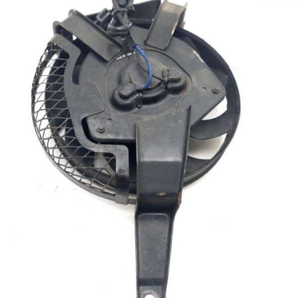 Вентилятор охлаждения двигателя 2003 год