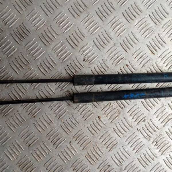 Амортизатор багажника