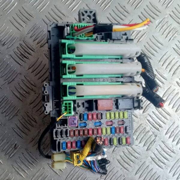 Блок предохранителей