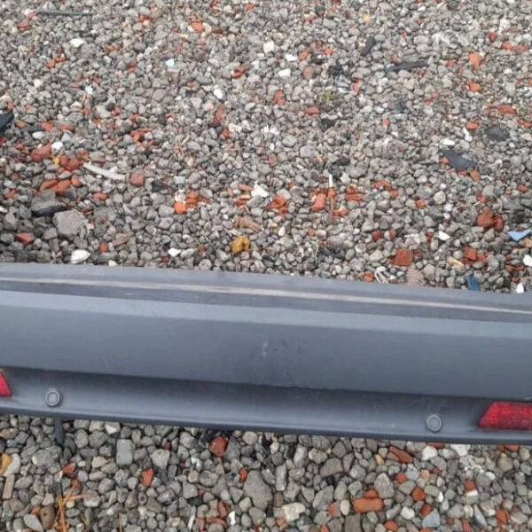 Задний бампер