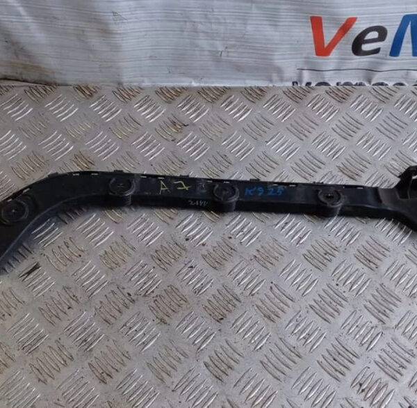 Крепление заднего бампера