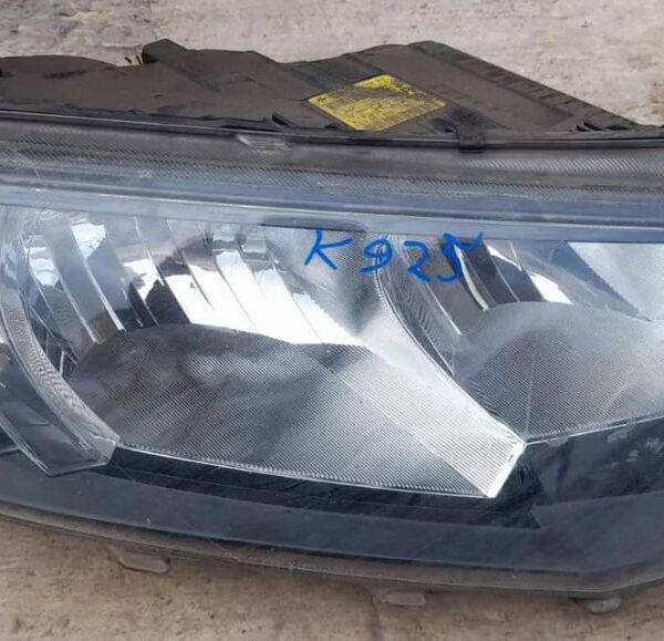 Фара правая передняя