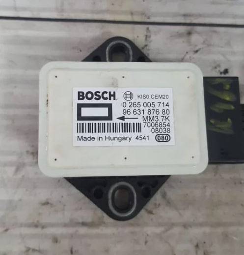 Датчик ускорения