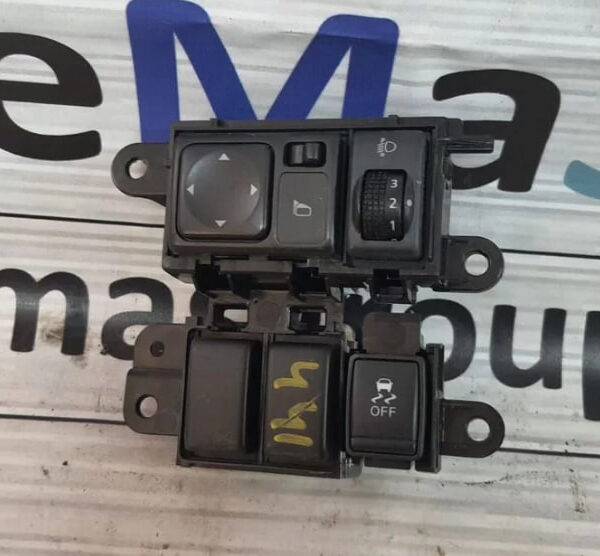 Джойстик регулировки зеркал