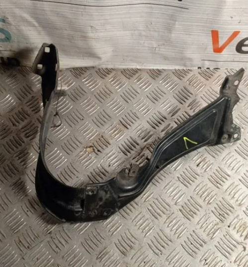 Кронштейн фары