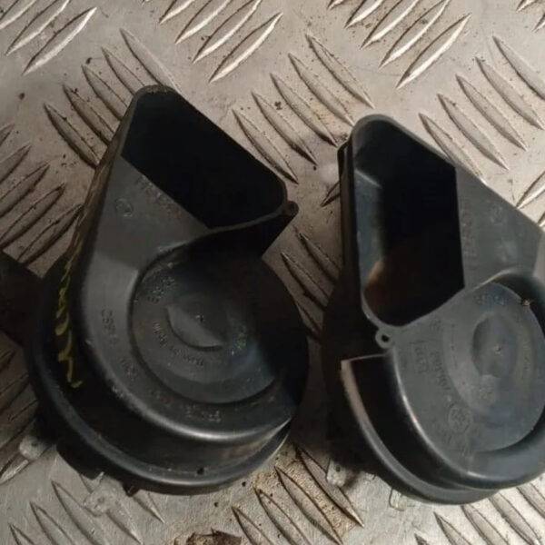 Звуковой сигнал (клаксон)