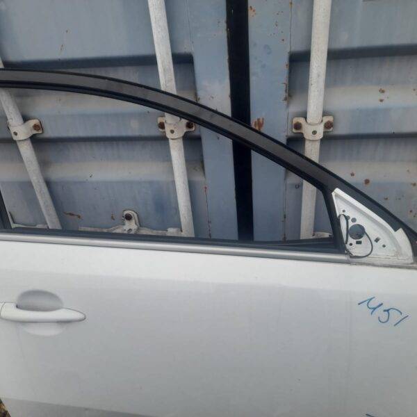 Дверь передняя правая