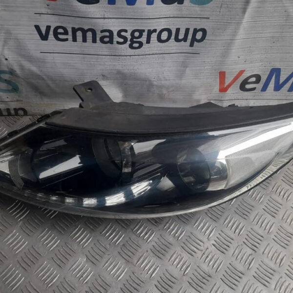 Фара передняя левая